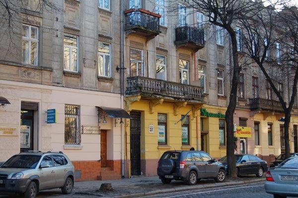 Apartment On Stepana Bandery 37 Постійне Електропостачання Leópolis Exterior foto