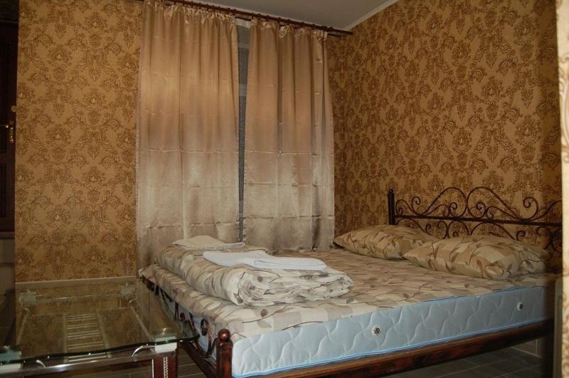 Apartment On Stepana Bandery 37 Постійне Електропостачання Leópolis Exterior foto